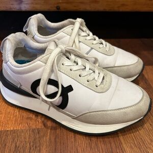 LOCI Fusion Recycled Women’s Lade Up Sneakers Size 37 US Women’s Size 6.5